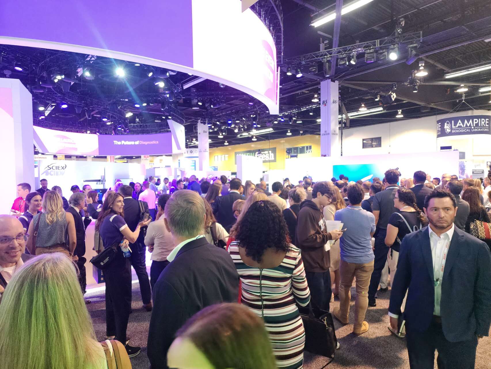 ADLM 2026 Show Floor -3.jpg